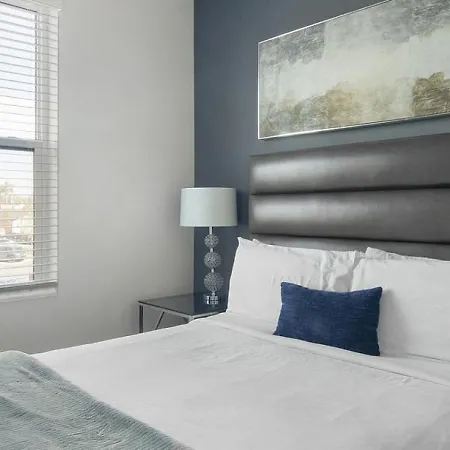 Landing At The Pointe On Westshore - 1 Bedroom In Port Tampa City